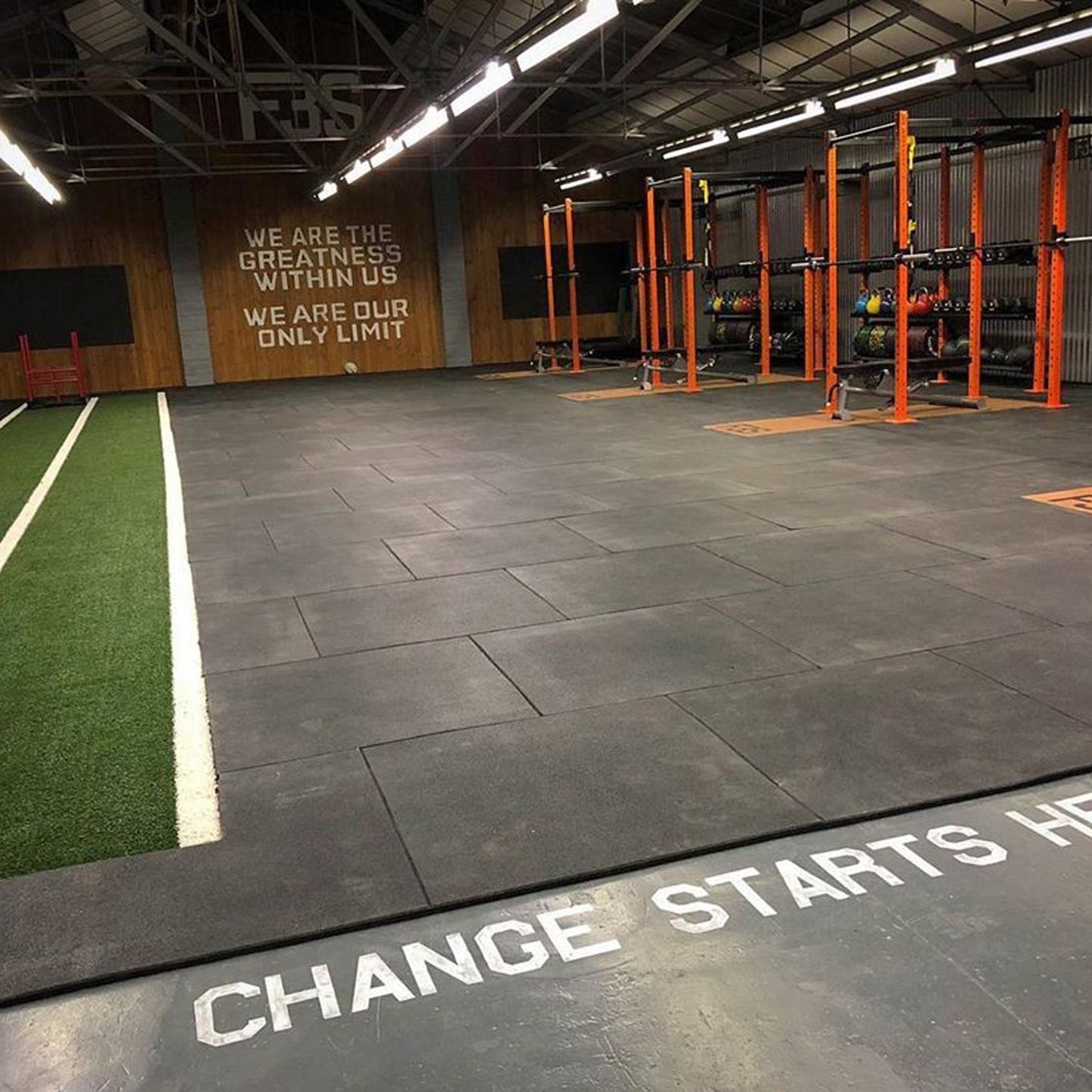 STANDARD Gummiflise - Kvadratisk - 15 mm